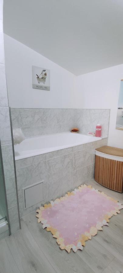 Studio Propre Et Cosy Le Mesnil-en-Vallée Exteriér fotografie